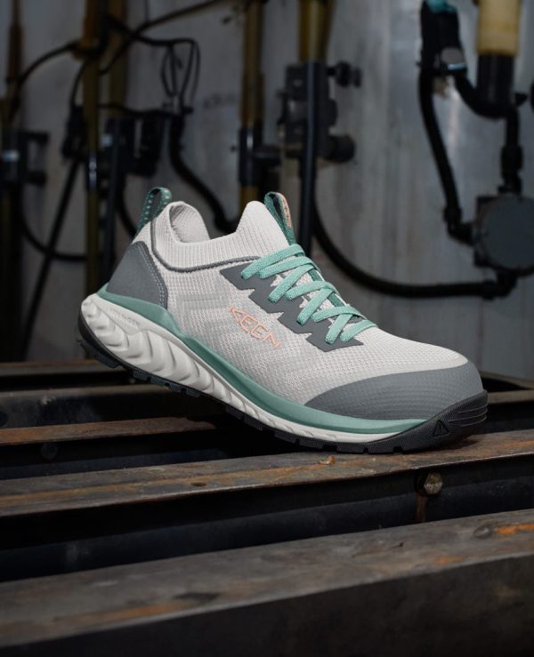 Women's Arvada Shift Work Sneaker (Carbon Toe) | Reef Waters/Legion Blue