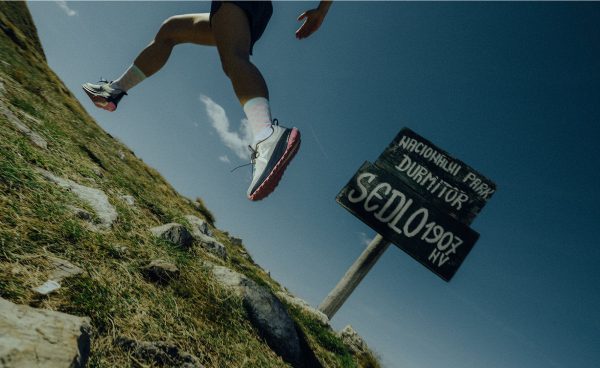 Women's Roam Trail Running Shoe  |  Vapor/Orchid Smoke